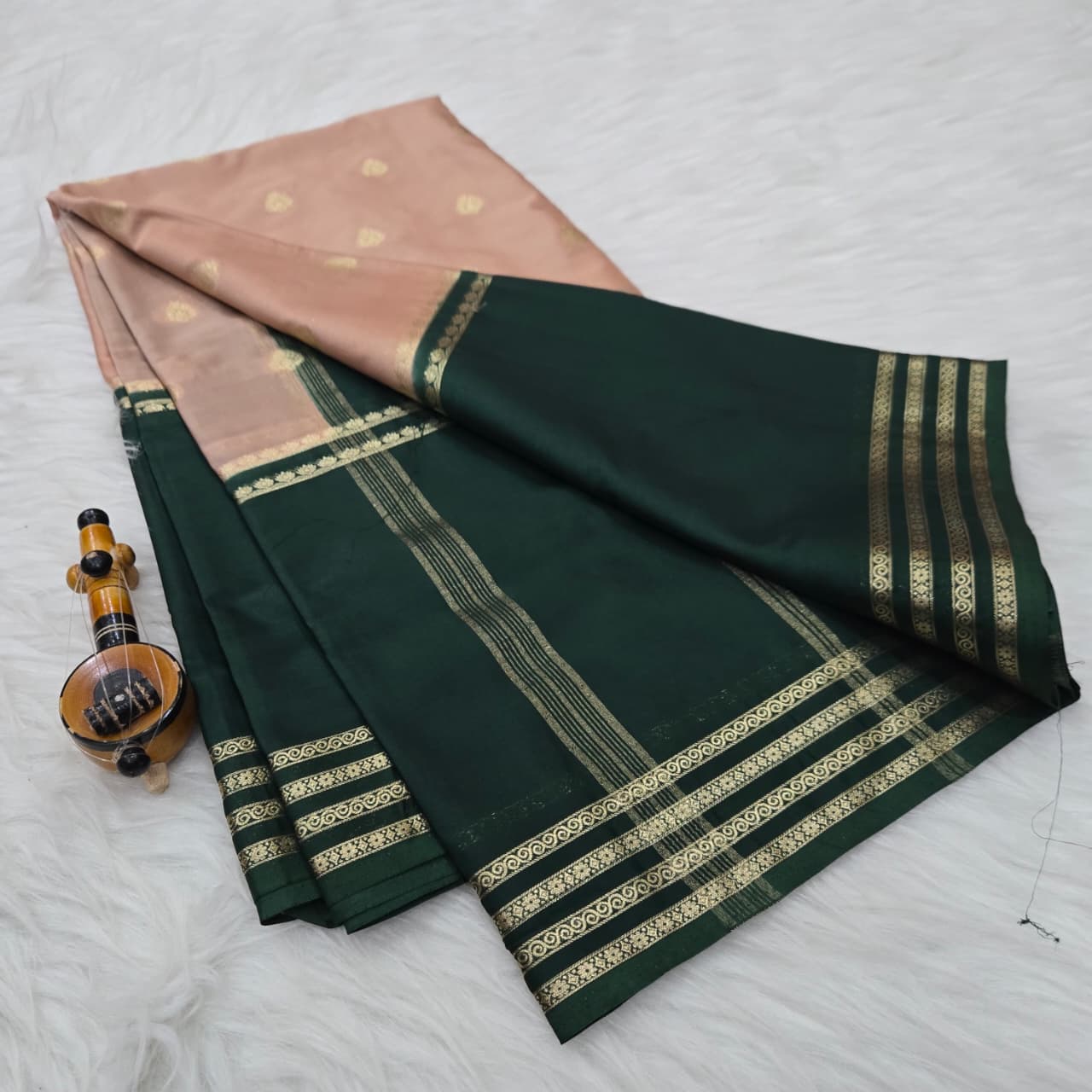 Contrast Blouse Semi Mysore Crepe Silk Cotton Saree